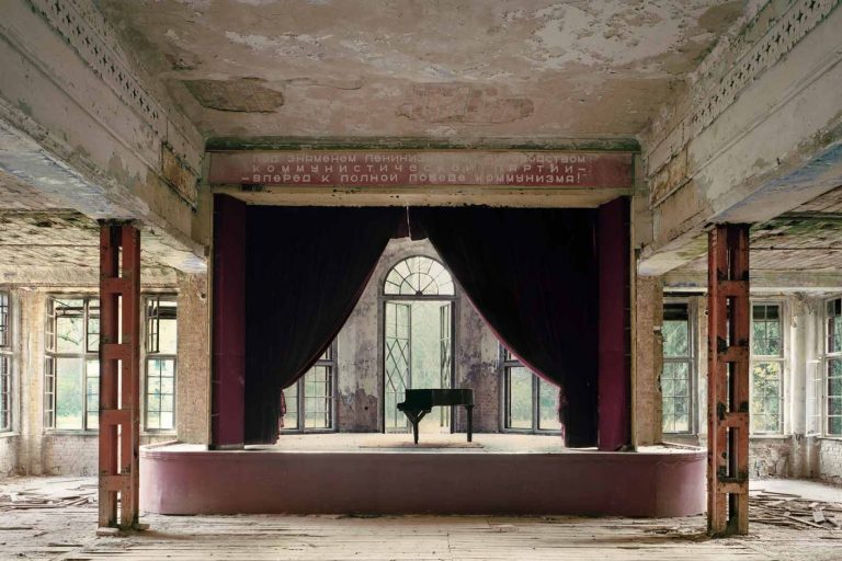 diegrosse kunstausstellung